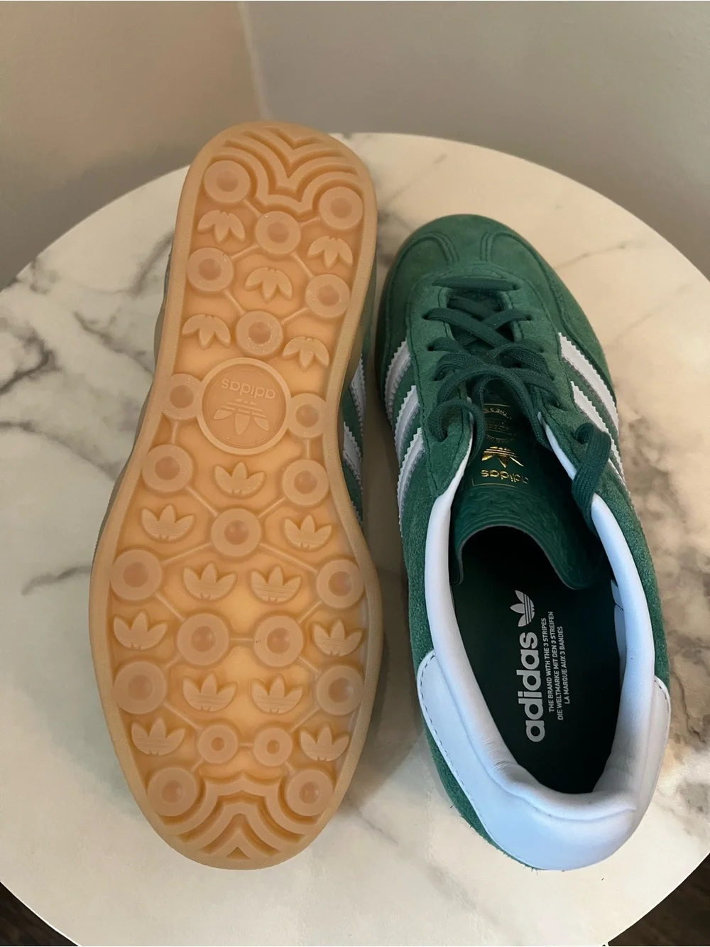 Adidas Gazelle Indoor Green Ice Blue Gum Sole Sneakers Women’s 6.5 NIB